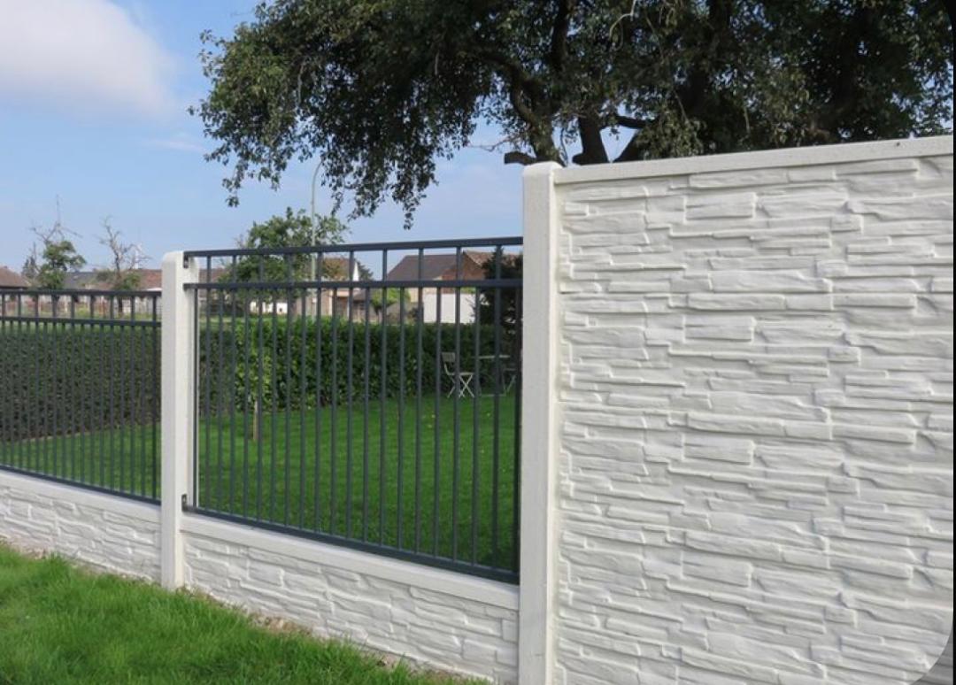 Clôture béton 3D blanche avec portail